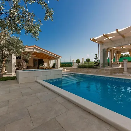 Villa Malo *