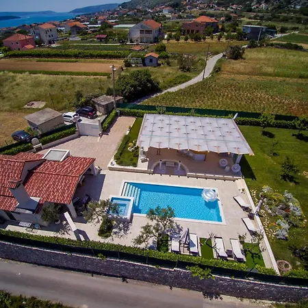 Malo Villa *