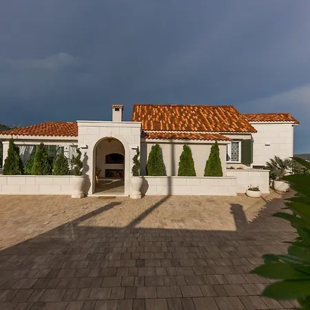 Villa Malo *